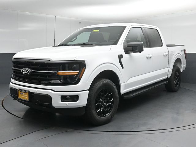 Oxford White 2025 Ford F-150 XLT SuperCrew 4WD Pickup Truck Four-Wheel Drive Automatic