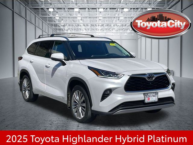 White (Wind Chill Pearl) 2025 Toyota Highlander Hybrid SUV / Crossover All-Wheel Drive Continuously Variable Transmission