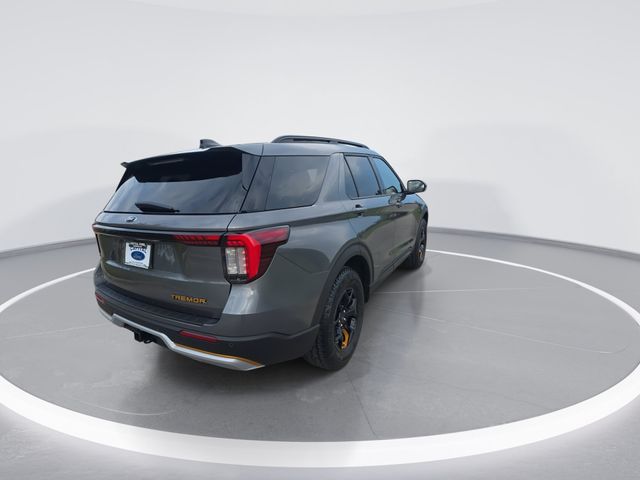 New 2026 Carbonized Gray Metallic Ford Tremor® image 8