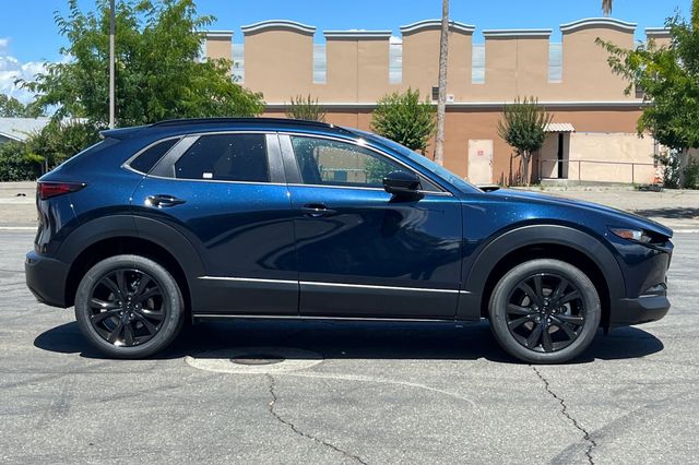 View vehicle photo 3