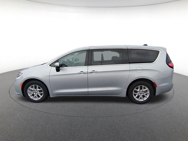 used 2023 Chrysler Pacifica car, priced at $23,790