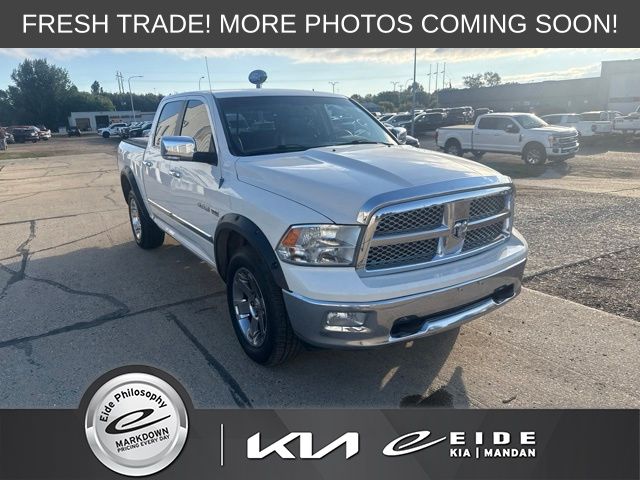 Stone White 2009 Dodge RAM 1500 Pickup Truck Four-Wheel Drive 5-Speed Automatic