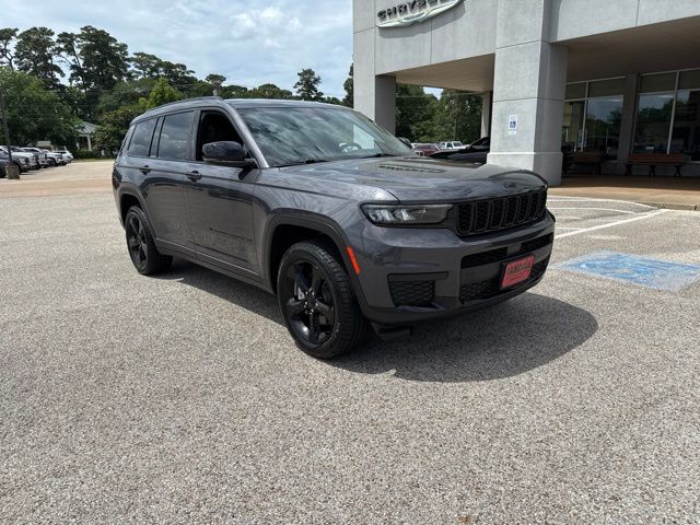 2023 Jeep Grand Cherokee L Altitude RWD