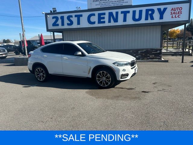 White Metallic 2015 BMW X6 xDrive50i AWD SUV / Crossover All-Wheel Drive 8-Speed Automatic