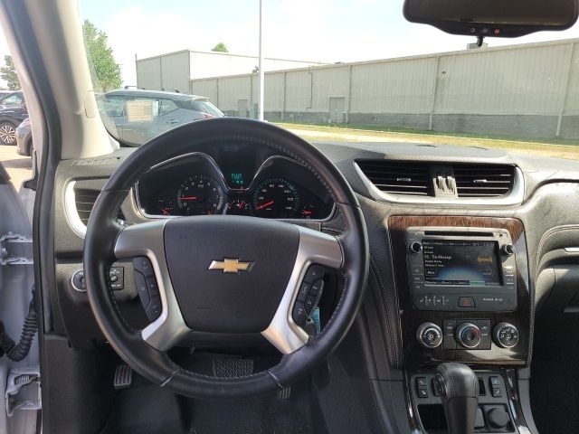 2016 Chevrolet Traverse LT 22