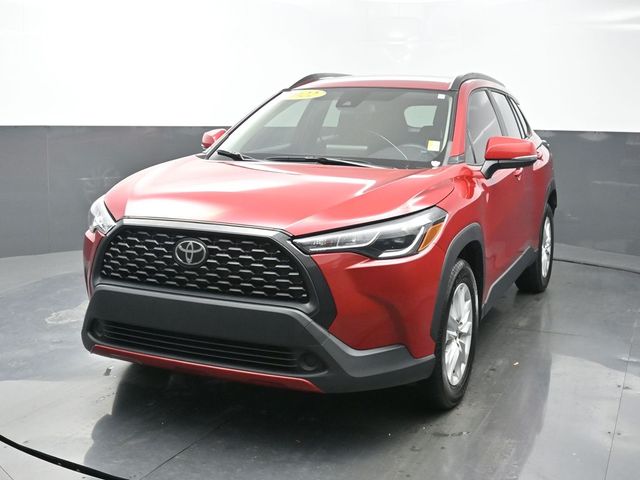 Barcelona Red Metallic 2022 Toyota Corolla Cross LE FWD SUV / Crossover Front-Wheel Drive Continuously Variable Transmission