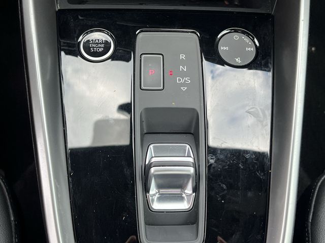 Used 2024  Audi Premium image 23