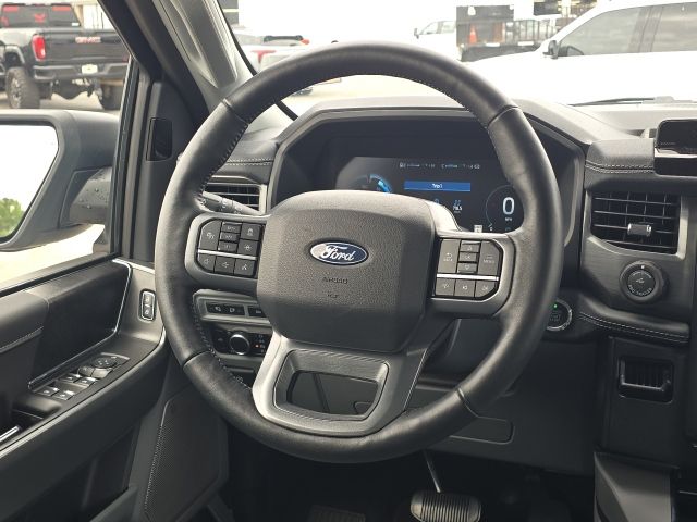 2024 Ford F-150 Lightning Flash:L166959A