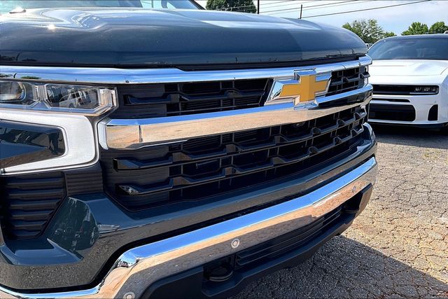 Used 2025 Chevrolet Silverado 1500 LT 4D Crew Cab
