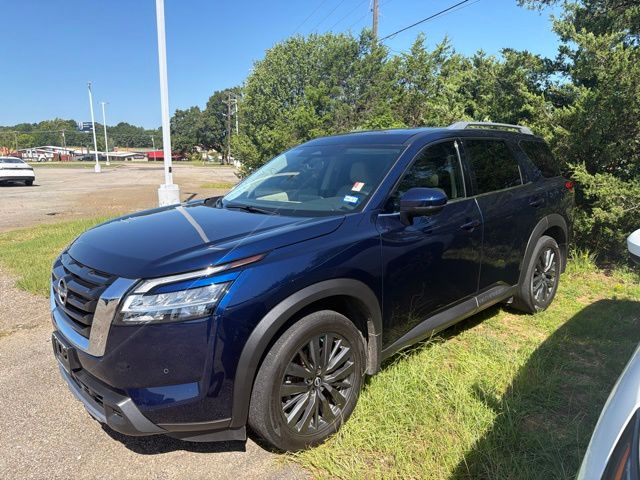  2024 Nissan Pathfinder SL FWD   
