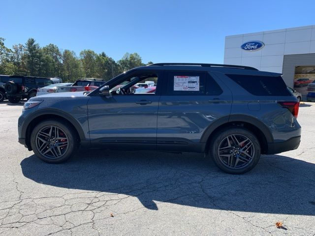 2025 Ford Explorer ST 2