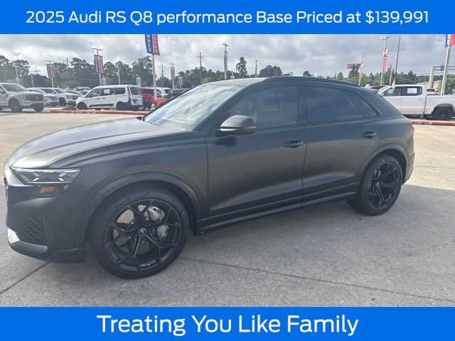 2025 Audi RS Q8 4.0T quattro Performance