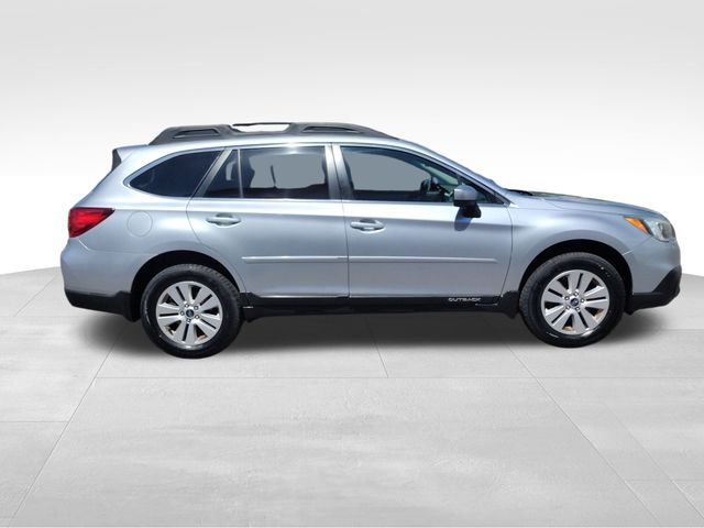 2016 Subaru Outback 2.5i Premium photo