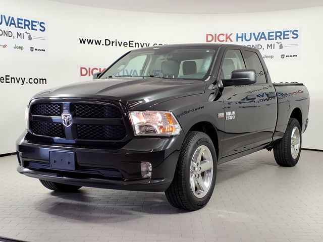 Brilliant Black Crystal Pearlcoat 2017 RAM 1500 Express Quad Cab 4WD Pickup Truck Four-Wheel Drive 8-Speed Automatic