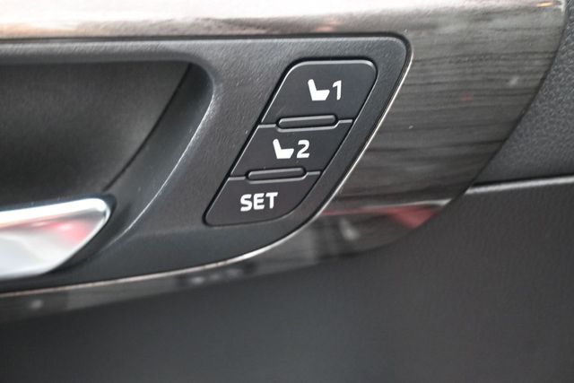 Used 2023 Toyota Highlander SUV