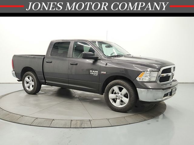 2023 RAM 1500 Classic SLT Crew Cab 4WD