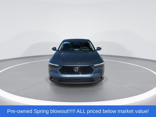 Used 2024 Gray Honda EX image 3