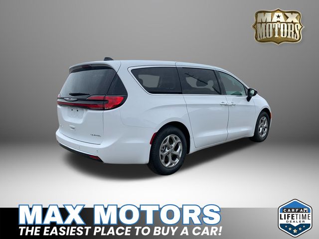 2024 Chrysler Pacifica Limited 15