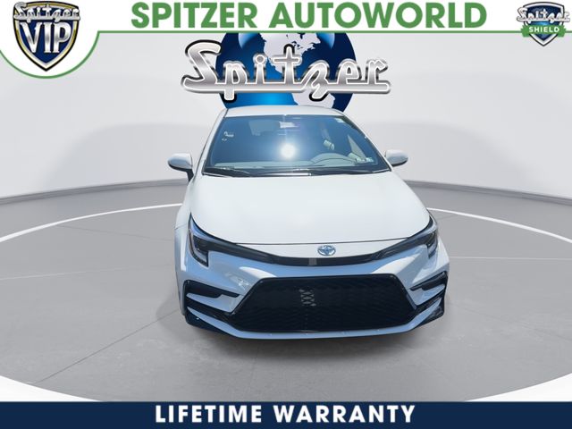New 2026 White Toyota SE image 3