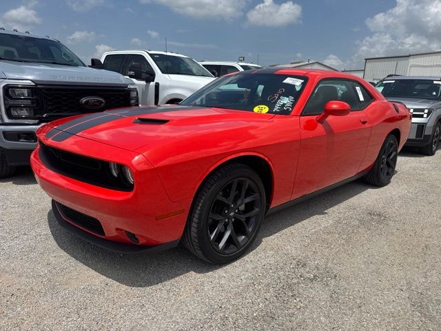 2022 Dodge Challenger SXT RWD