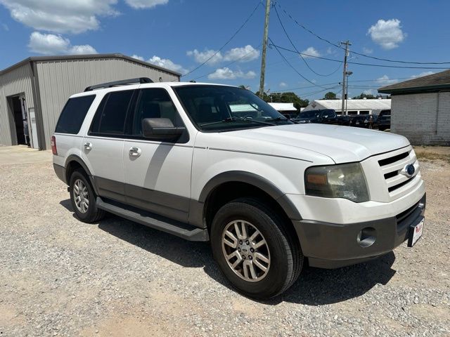 White Platinum Clearcoat Metallic 2012 Ford Expedition SUV / Crossover 4X2 6-Speed Automatic
