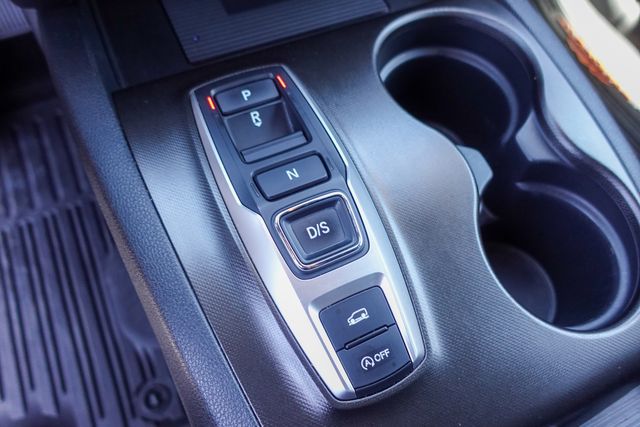 used 2022 Honda Pilot car, priced at $29,000