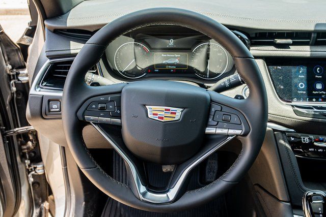 2025 Cadillac XT6 Luxury - 11