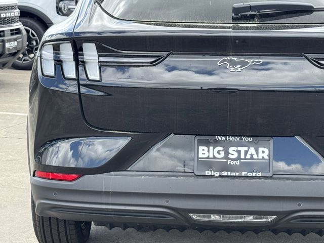 New 2026 Black Ford Select image 10