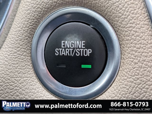 used 2023 Chevrolet Traverse car, priced at $22,993