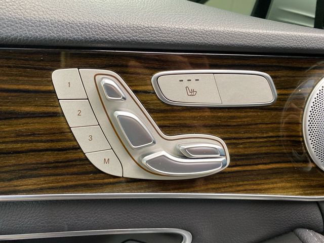 Used 2018  Mercedes-Benz C 300 image 10