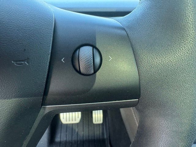Used 2022 White Tesla Performance image 23