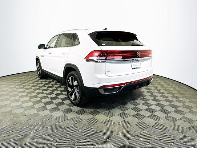 2024 Volkswagen Atlas Cross Sport 2.0T SE w/Technology photo