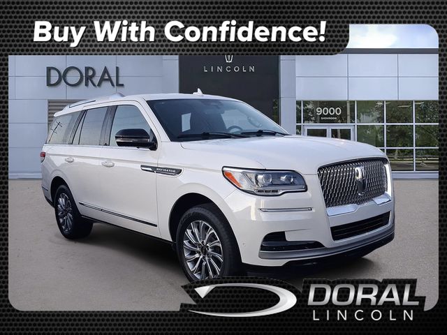 White Metallic 2024 Lincoln Navigator SUV / Crossover Four-Wheel Drive Automatic