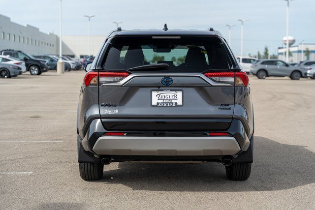 2023 Toyota RAV4 Hybrid XSE 6