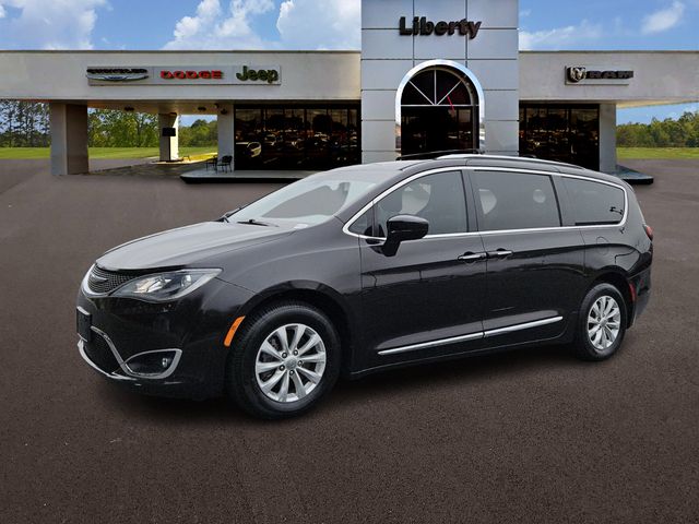 Used 2019 Chrysler Pacifica Touring L with VIN 2C4RC1BG0KR506998 for sale in Hinesville, GA