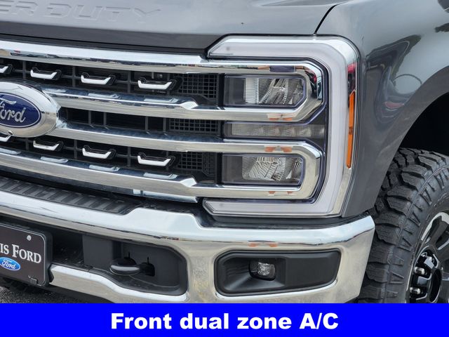 2025 Ford F-250SD Lariat photo