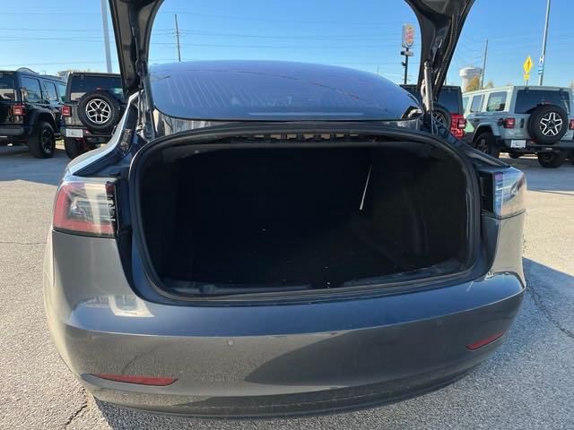 2019 Tesla Model 3 Long Range 13