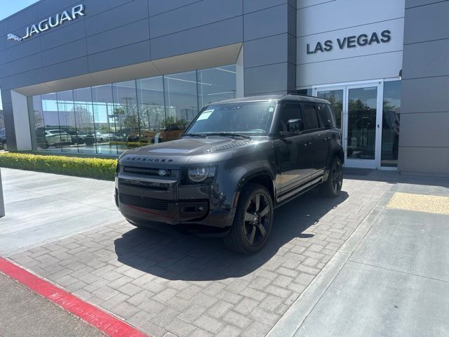2024 Land Rover Defender 110 P400 X-Dynamic SE AWD