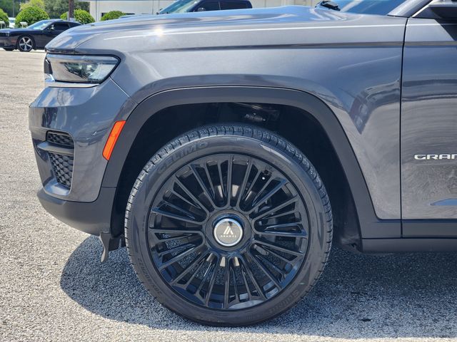 2022 Jeep Grand Cherokee Laredo Gray at Bayway Cadillac Southwest