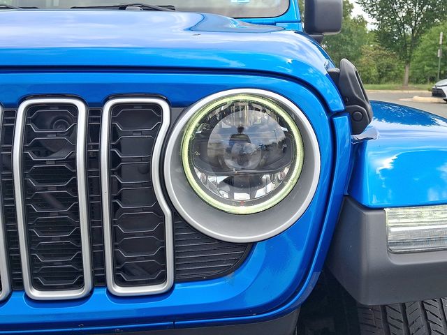 Used 2025 Jeep Wrangler SUV