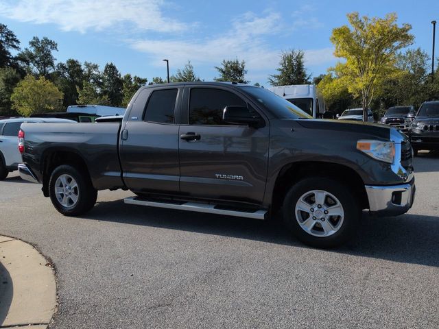Magnetic Gray Metallic 2014 Toyota Tundra Pickup Truck 4X2 6-Speed Automatic Overdrive