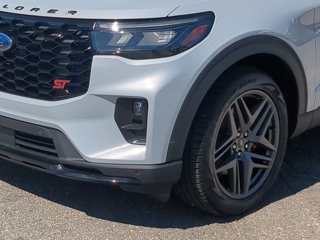 New 2026 Space White Metallic Ford ST image 17