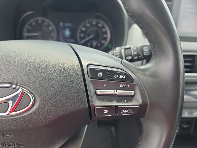 Used 2018 White Hyundai Limited image 19