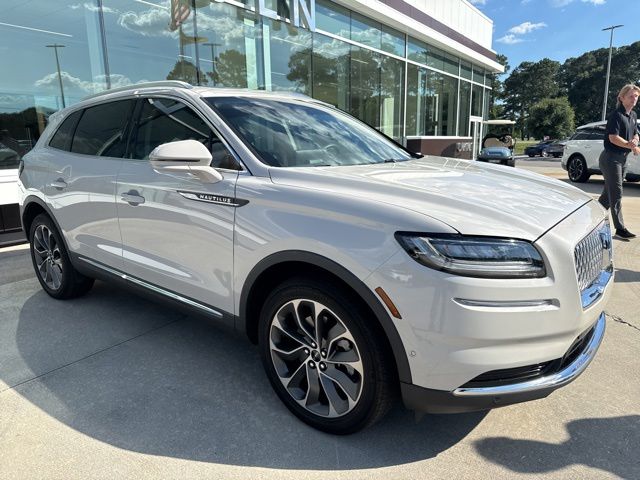 Used 2023 White Lincoln Reserve image 4