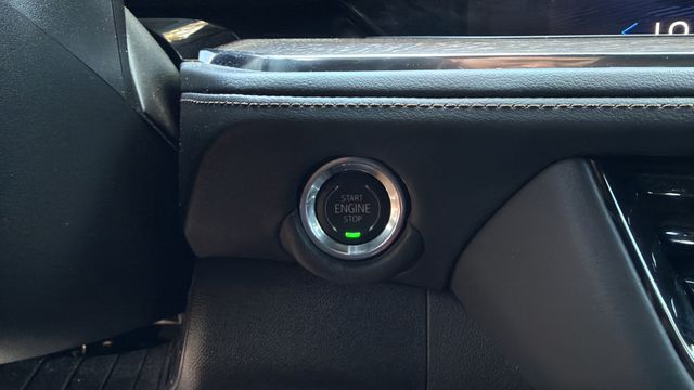 Used 2025 Black Chevrolet High Country image 29