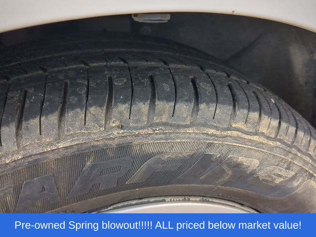 Used 2014 White Ford XLT image 16
