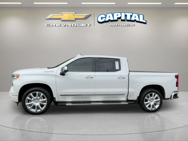 Used 2022 Beige Chevrolet High Country image 2