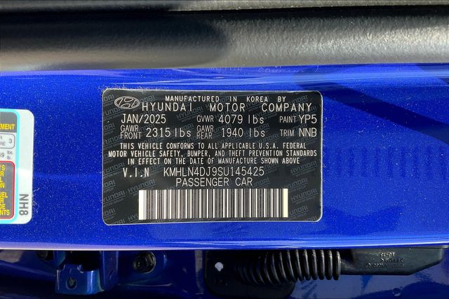 2025 Hyundai Elantra Hybrid Limited photo
