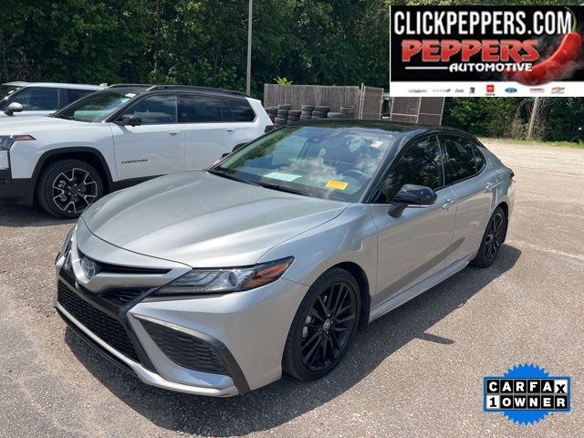 Celestial Silver Metallic 2022 Toyota Camry Hybrid XSE FWD Sedan Front-Wheel Drive Continuously Variable Transmission
