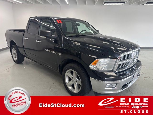 Brilliant Black Crystal Pearlcoat 2011 RAM 1500 Pickup Truck Four-Wheel Drive 5-Speed Automatic